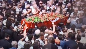 FERDİ ZEYREK SON YOLCULUĞUNA UĞURLANDI.